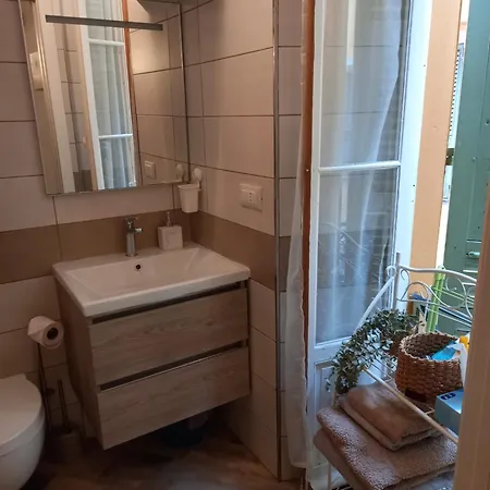 Apartment 20 Rue Longue *